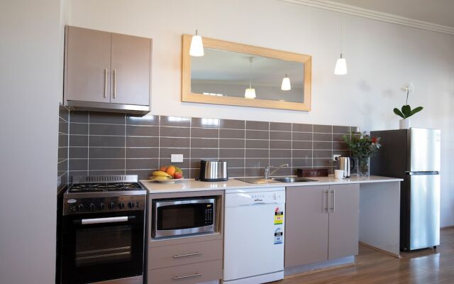 Lithgow Apartments