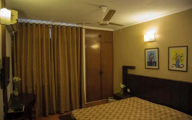 Room in B&B - Hauz Khas 3 Rooms BnB