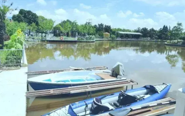 Chongming No. 1 Manor