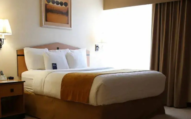 Red Lion Inn & Suites Denver Airport
