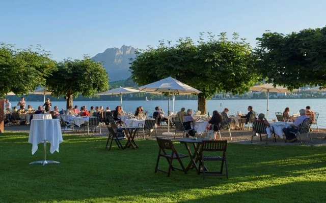 HERMITAGE Lake Lucerne - Beach Club & Lifestyle Hotel