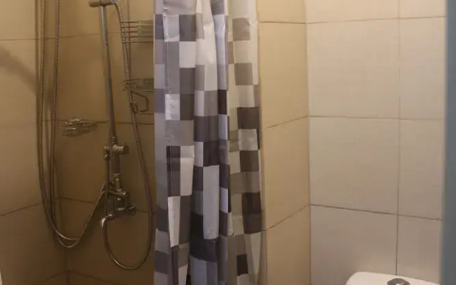 Dr. Calayan's Cozy Wind Residences Tagaytay Taal View