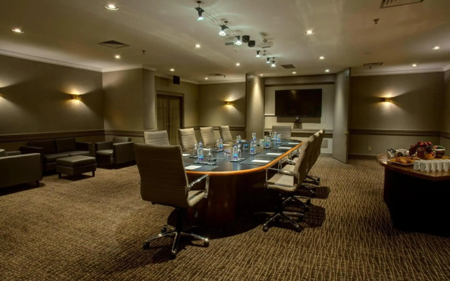 Delta Hotels by Marriott Toronto Airport & Conference Centre