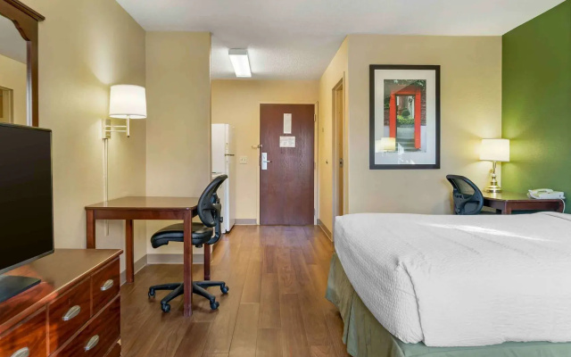 Extended Stay America Select Suites Detroit Farmington Hills