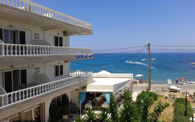 Zorbas Beach Hotel