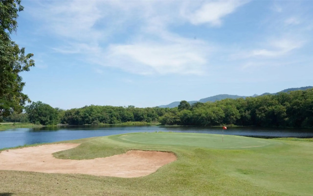 Kirimaya Golf Resort & Spa