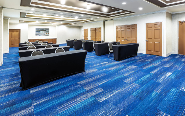 HOLIDAY INN EXP STES SPACE CTR by IHG