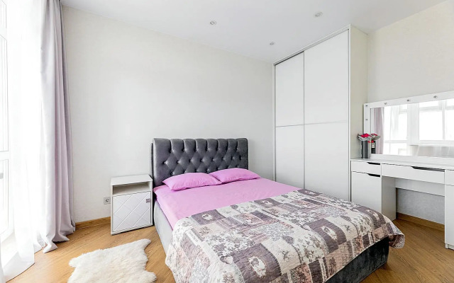 Apartments on Pobediteley Avenue 115