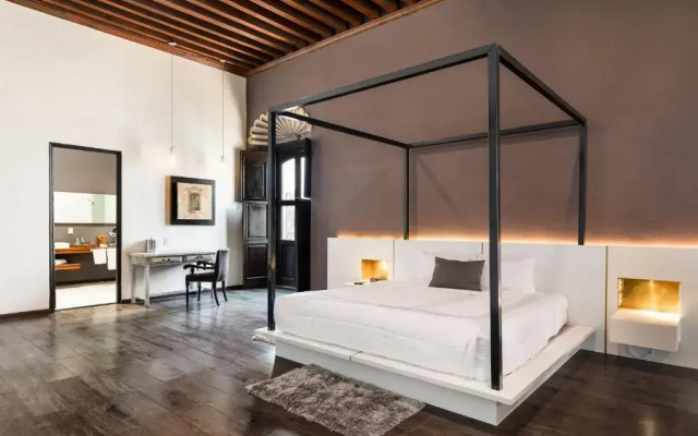 Mesón de Santa Rosa Luxury Hotel