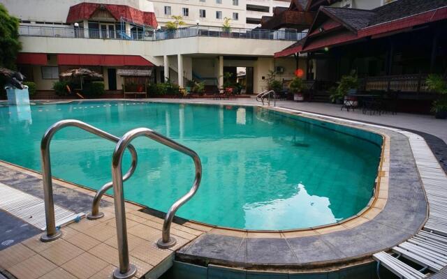 Capital O 1963 Hotel The New Benakutai