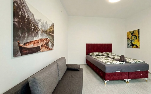 Comfy 4BR Apt Ideal for Groups Families