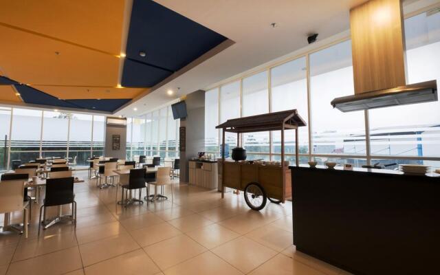 Hotel 88 Bekasi By WH