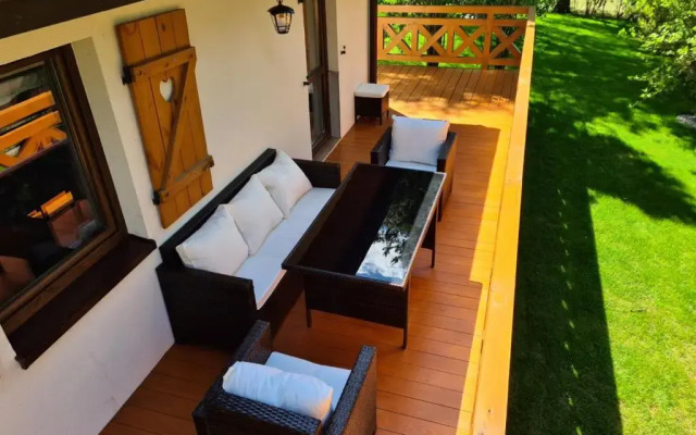 Bajkowy Domek Nad Samym Jeziorem