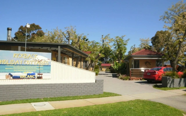 Kickback Cottages