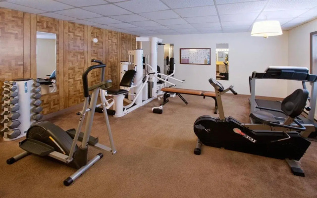 Americas Best Value Inn & Suites St. Marys