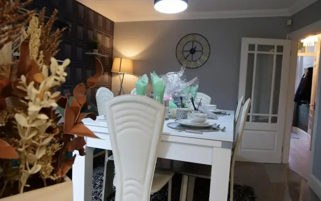 Stunning 5-bed House in Liverpool! Great Location!
