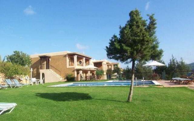 Casa Naya