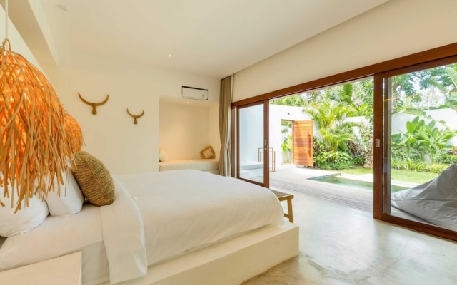 Villa Lumahi Dua – Guest Rooms – Cemagi