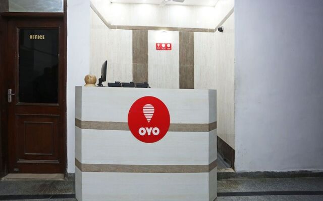 OYO 472 Hotel Sareen