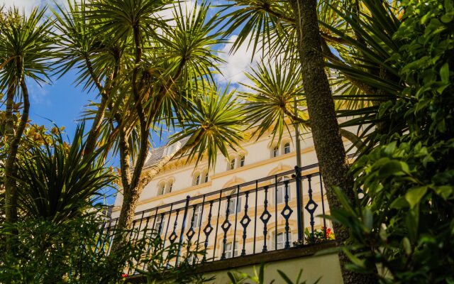 hotelImage
