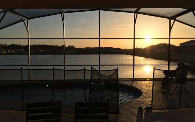 4bdr w Pool Near Disney