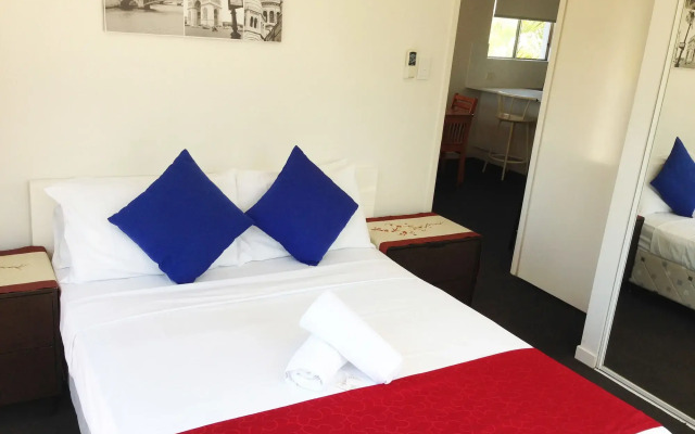 Surfers Riverside Apartments