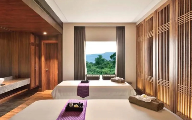 Radisson Blu Resort & Spa Karjat