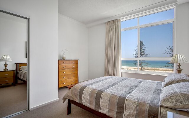 Kirra Beach Apartments