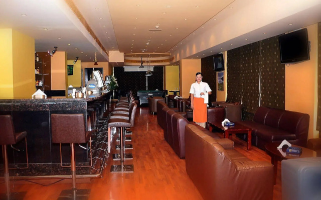 City Hotel