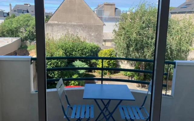 65 m2 Centre vannes 2 ch wifi parking