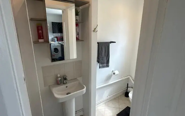 Luton City Escape - Modern 1BR Apartment