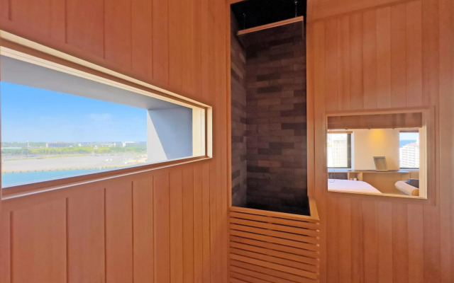 hotel androoms Naha Port