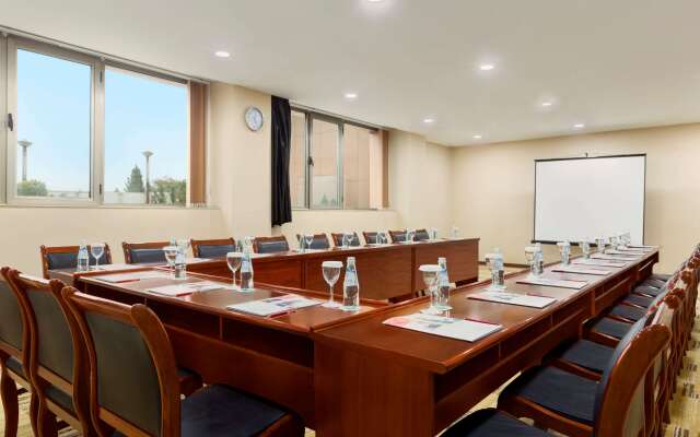Ramada Plaza By Wyndham Gence