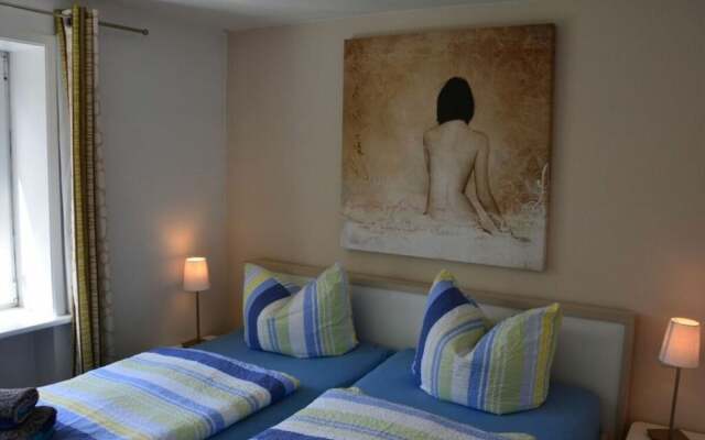 "beach Bunny" in the House on the Dune