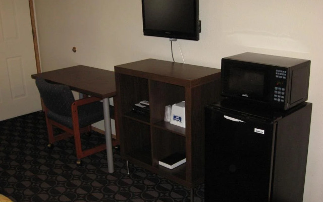 Budget Inn Gladstone By OYO - Portland/Clackamas