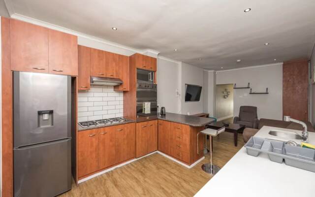 Contemporary 4 Bedroom Home