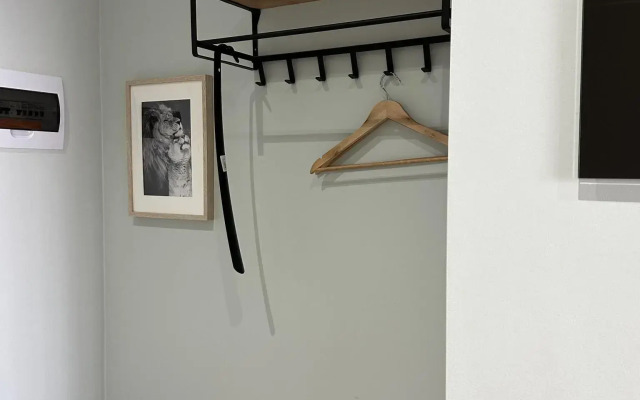 Apartments on Oboronnaya 102B street