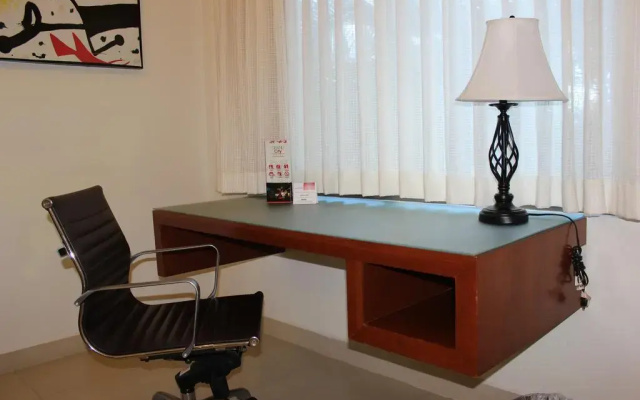 Grand City Hotel Cancun - Near Market 28