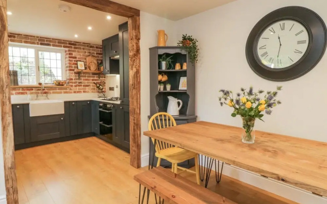 Pumphouse Cottage