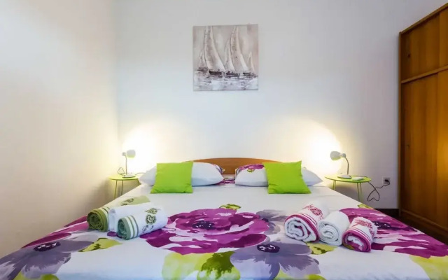 Spacious Zadar Apartments Near Beach