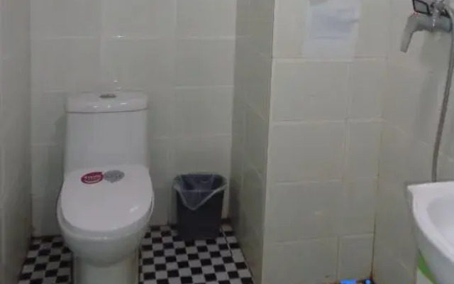 Tianhong Business Hostel