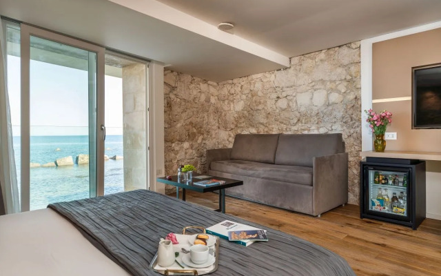 Re Dionisio Luxury Suites