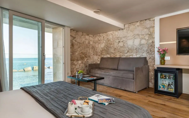 Re Dionisio Luxury Suites