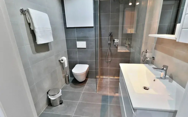 Vienna Lotus Apartment