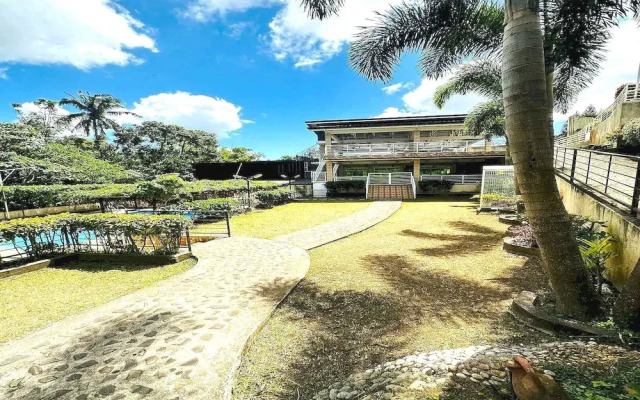 OYO 1067 Villa Sofia At Silang