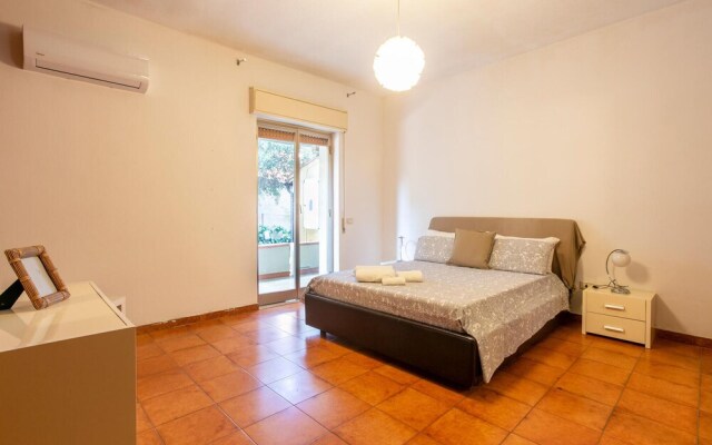 Beautiful Home in Siracusa With Wifi and 3 Bedrooms