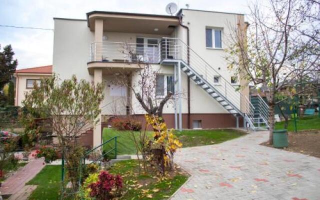 Avantgarde Apartment Zobor