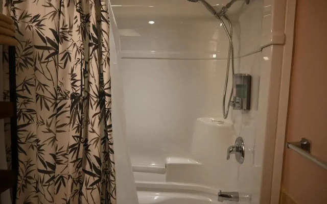 Elgin Suite