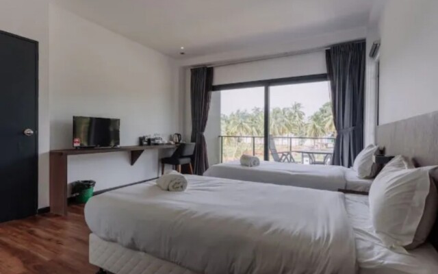 Roxy Sematan Villa & Townhouse