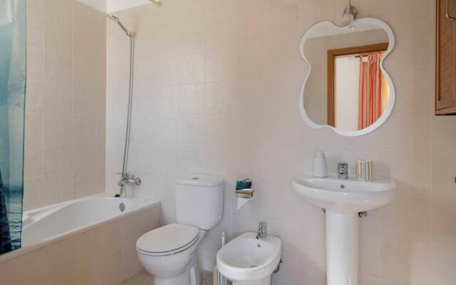 Beach House for Vacation - H2ome